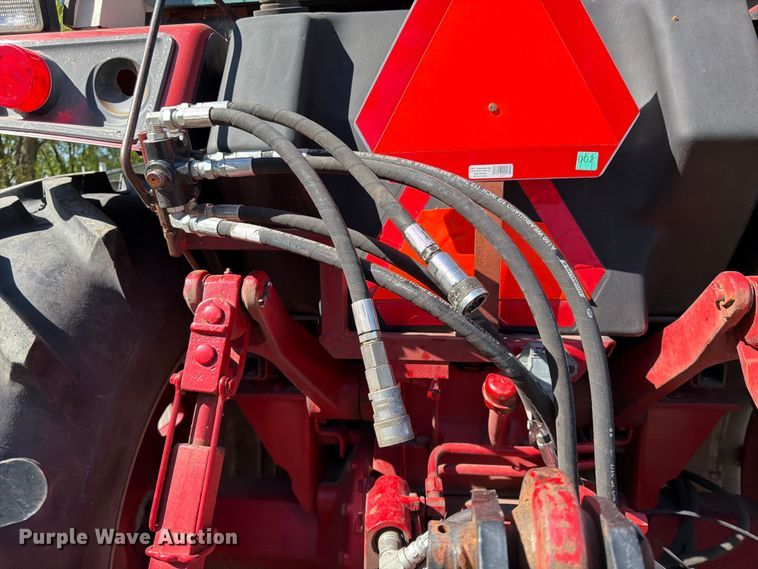 image for item FK0150 International Harvester Farmall 1086 tractor