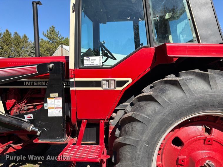 image for item FK0150 International Harvester Farmall 1086 tractor