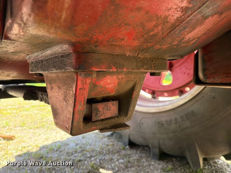 image for item FK0150 International Harvester Farmall 1086 tractor