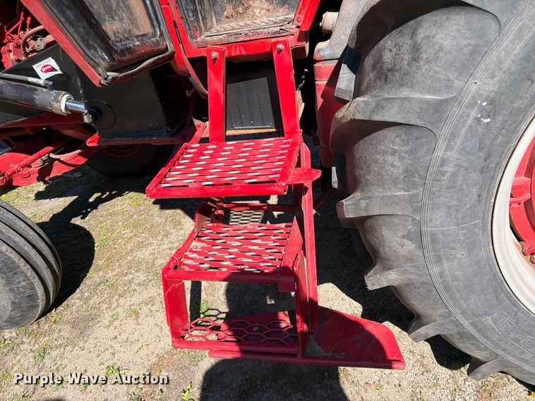 image for item FK0150 International Harvester Farmall 1086 tractor