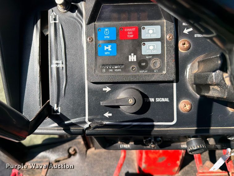 image for item FK0150 International Harvester Farmall 1086 tractor