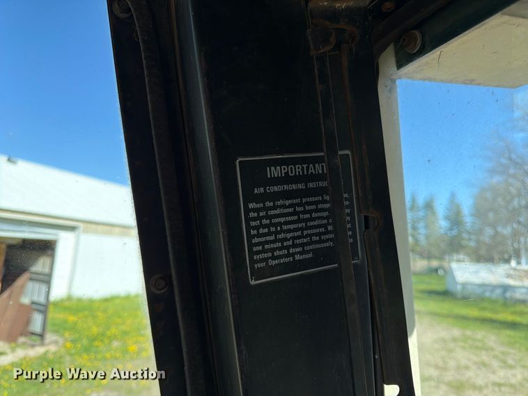 image for item FK0150 International Harvester Farmall 1086 tractor