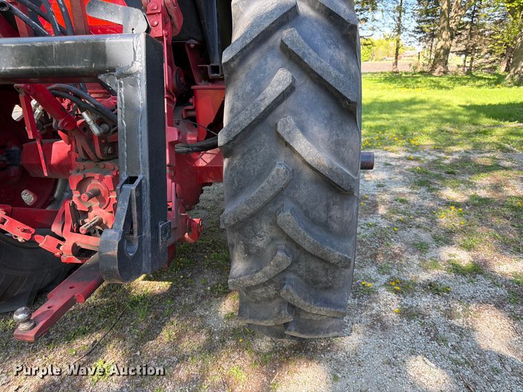 image for item FK0150 International Harvester Farmall 1086 tractor