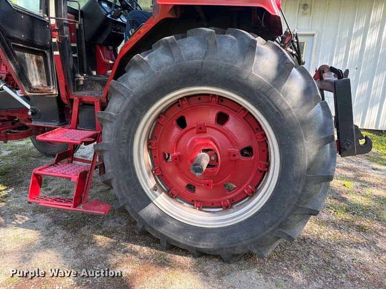 image for item FK0150 International Harvester Farmall 1086 tractor