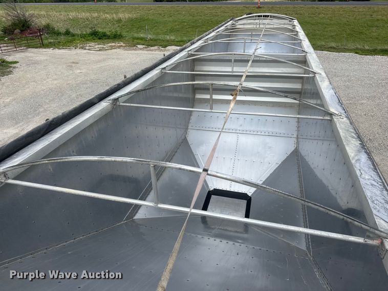 image for item MX9095 2020 Wilson DWH-651 grain trailer