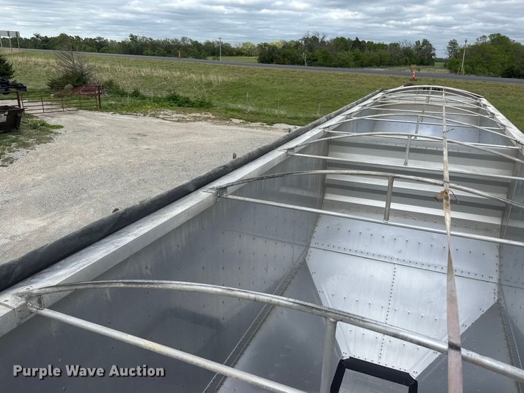 image for item MX9095 2020 Wilson DWH-651 grain trailer