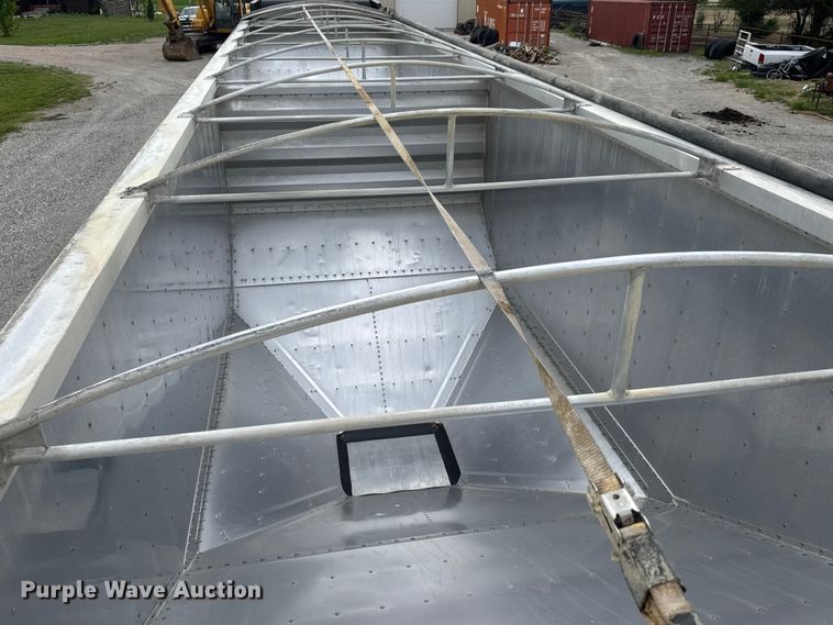 image for item MX9095 2020 Wilson DWH-651 grain trailer