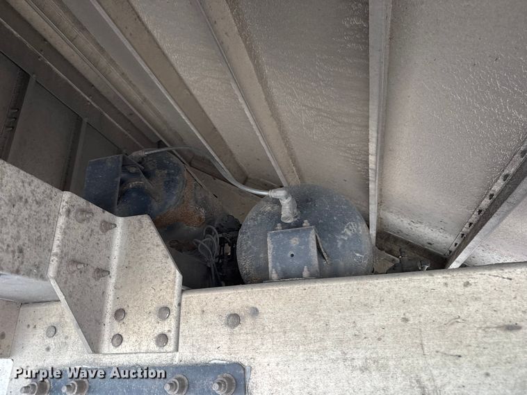 image for item MX9095 2020 Wilson DWH-651 grain trailer