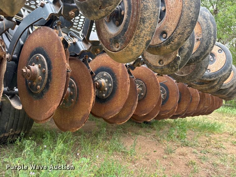 image for item MX9099 2008 Crustbuster 4030 All Plant DD48x7.5 grain drill