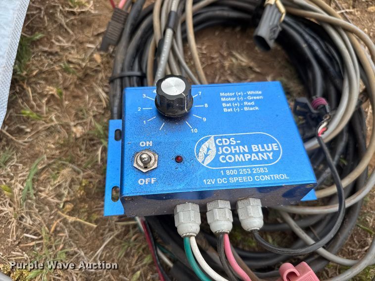 image for item MX9099 2008 Crustbuster 4030 All Plant DD48x7.5 grain drill