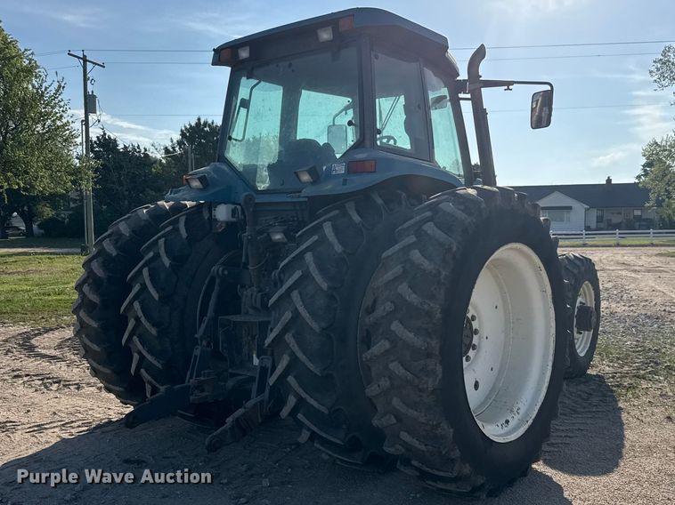 image for item MX9159 2001 New Holland 8870 Genesis 4WD tractor