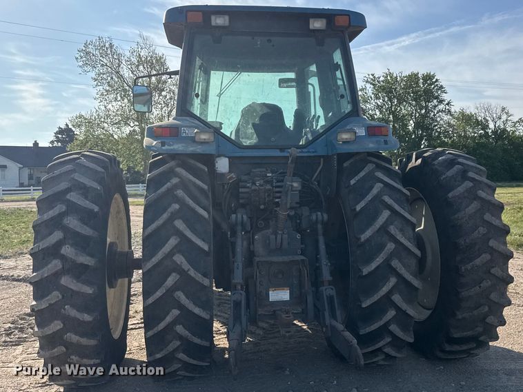 image for item MX9159 2001 New Holland 8870 Genesis 4WD tractor