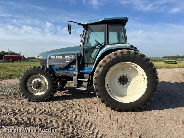 image for item MX9159 2001 New Holland 8870 Genesis 4WD tractor