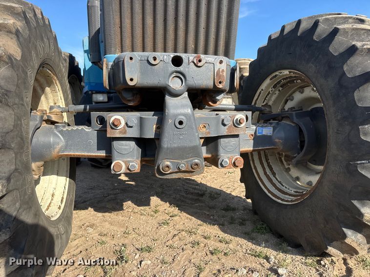 image for item MX9159 2001 New Holland 8870 Genesis 4WD tractor