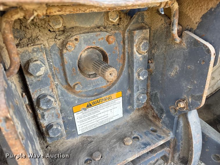 image for item MX9159 2001 New Holland 8870 Genesis 4WD tractor