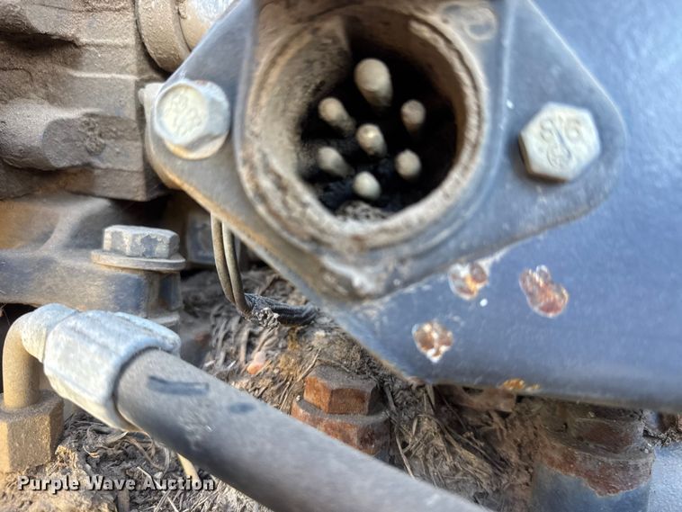 image for item MX9159 2001 New Holland 8870 Genesis 4WD tractor