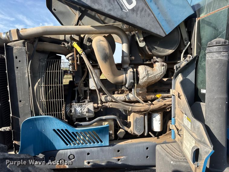 image for item MX9159 2001 New Holland 8870 Genesis 4WD tractor