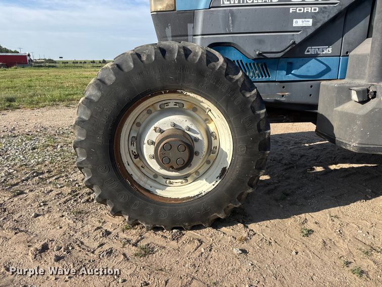 image for item MX9159 2001 New Holland 8870 Genesis 4WD tractor
