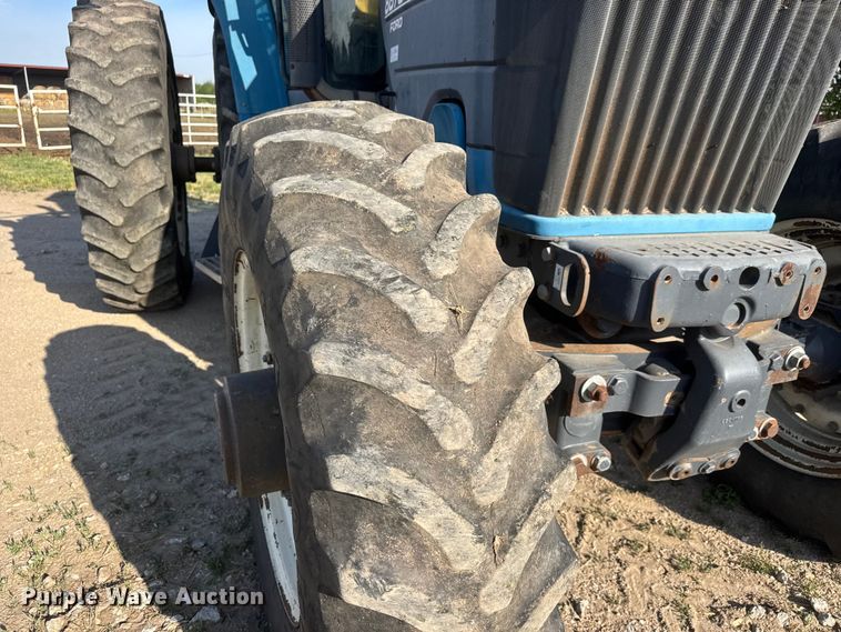 image for item MX9159 2001 New Holland 8870 Genesis 4WD tractor