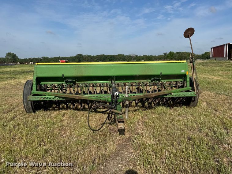 image for item MX9162 John Deere 8300 grain drill