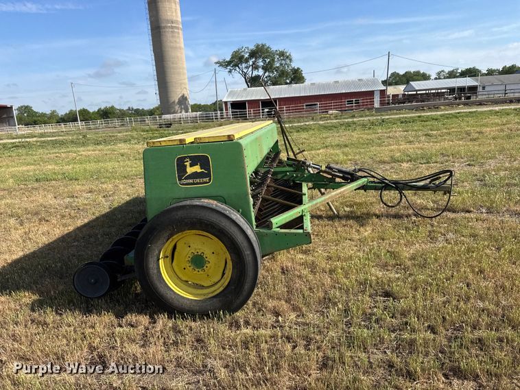 image for item MX9162 John Deere 8300 grain drill