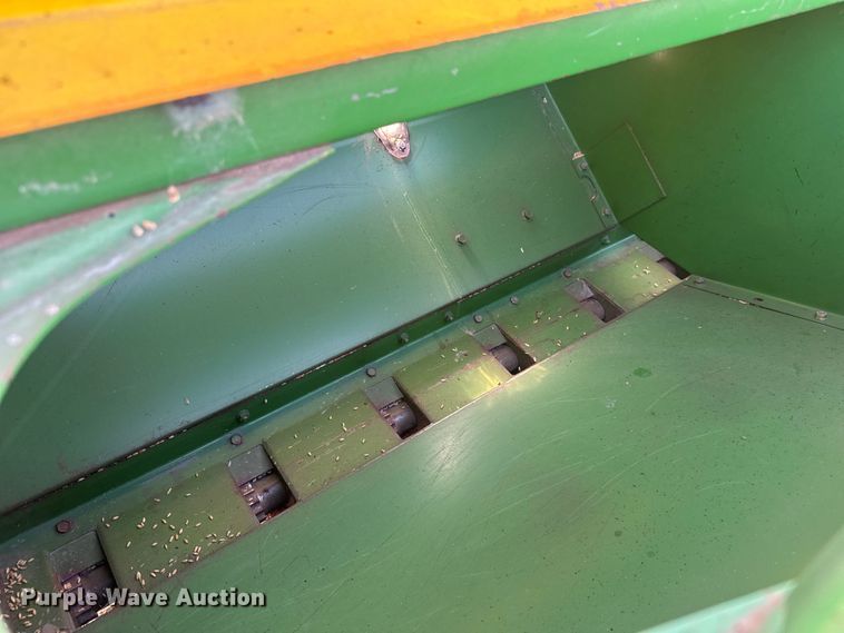 image for item MX9162 John Deere 8300 grain drill