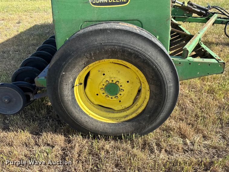 image for item MX9162 John Deere 8300 grain drill
