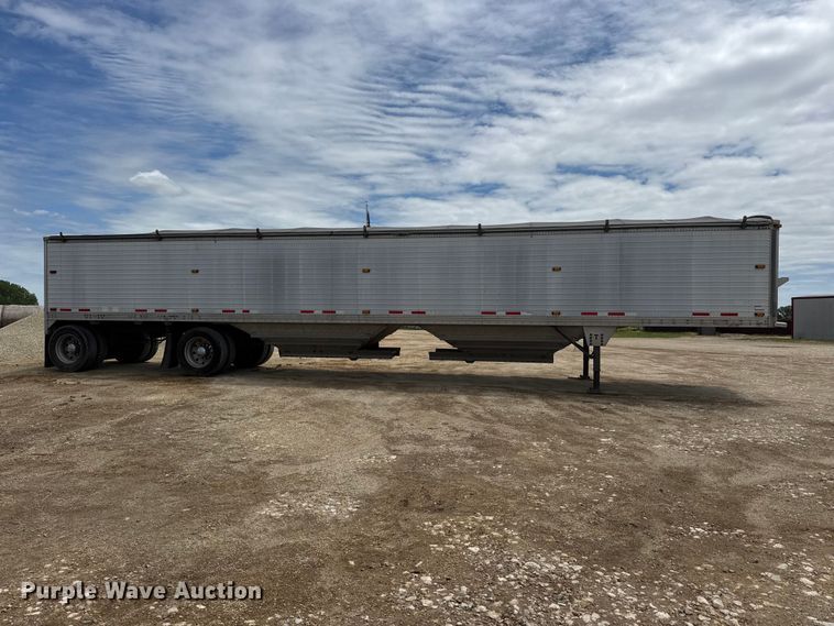 image for item MX9240 2006 Timpte Super Hopper grain trailer