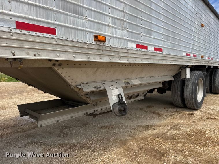 image for item MX9240 2006 Timpte Super Hopper grain trailer