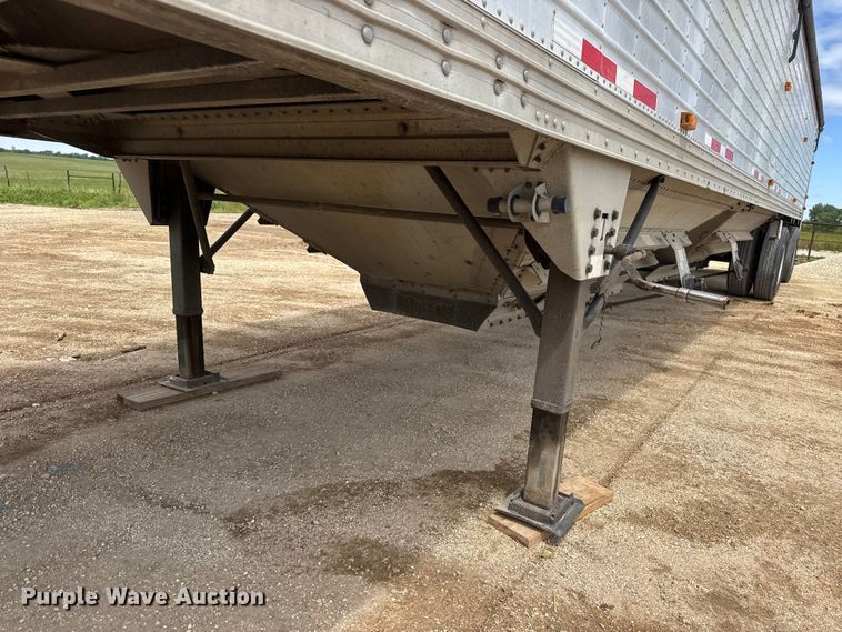 image for item MX9240 2006 Timpte Super Hopper grain trailer