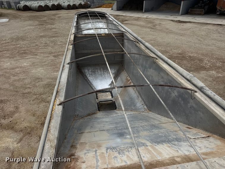 image for item MX9240 2006 Timpte Super Hopper grain trailer