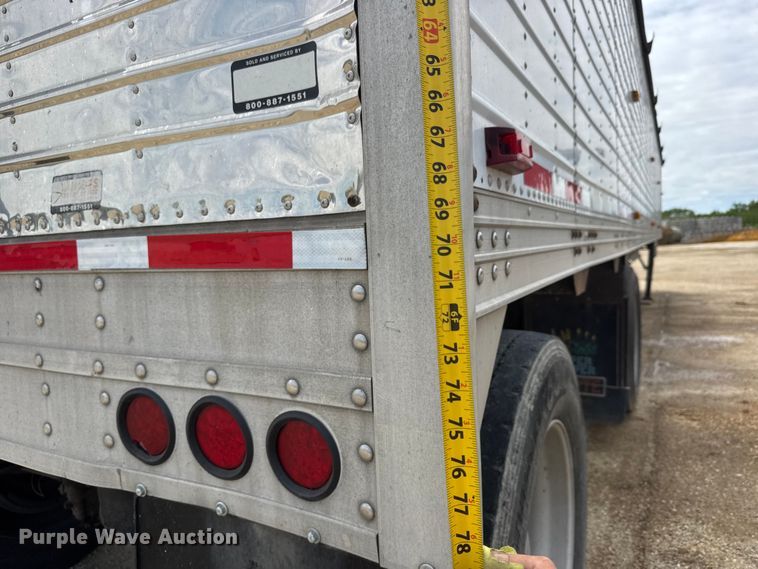 image for item MX9240 2006 Timpte Super Hopper grain trailer