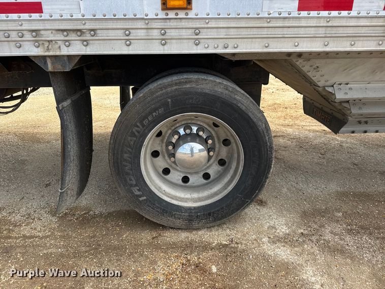 image for item MX9240 2006 Timpte Super Hopper grain trailer