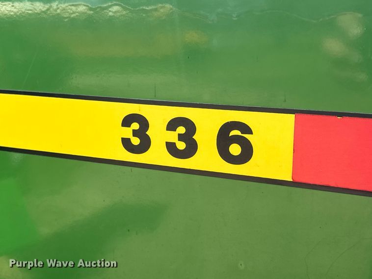 image for item MX9241 John Deere 336 small square baler