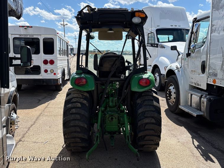 image for item YA3027 2022 John Deere 3033R MFWD tractor