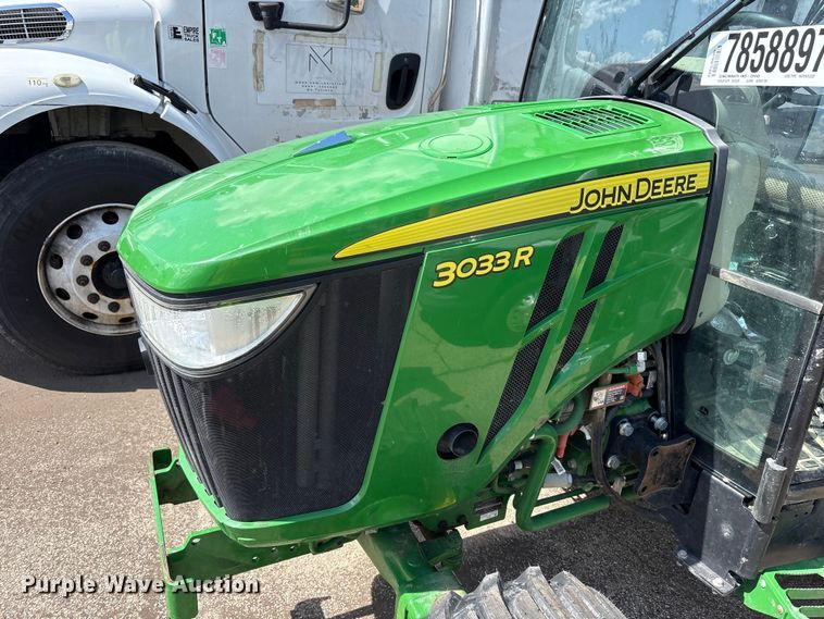 image for item YA3027 2022 John Deere 3033R MFWD tractor