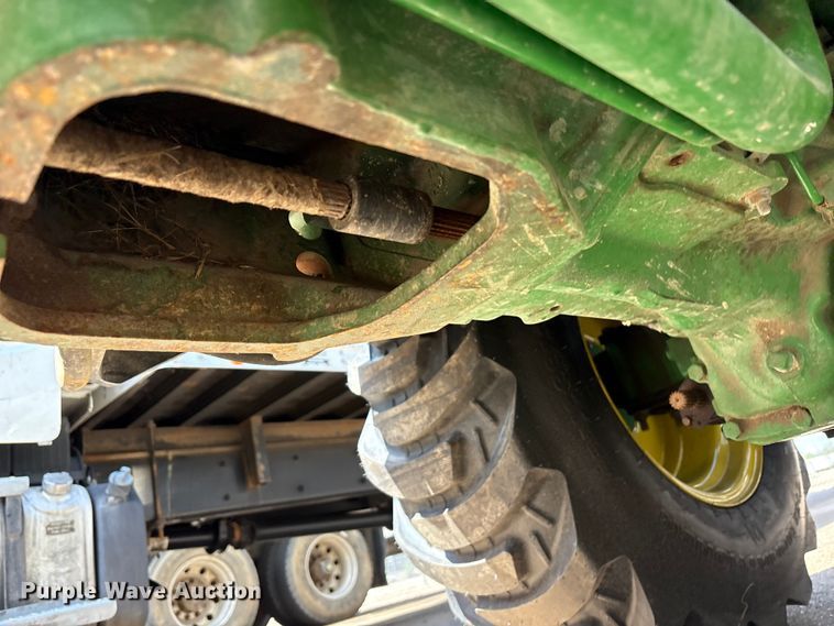 image for item YA3027 2022 John Deere 3033R MFWD tractor