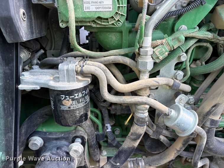 image for item YA3027 2022 John Deere 3033R MFWD tractor
