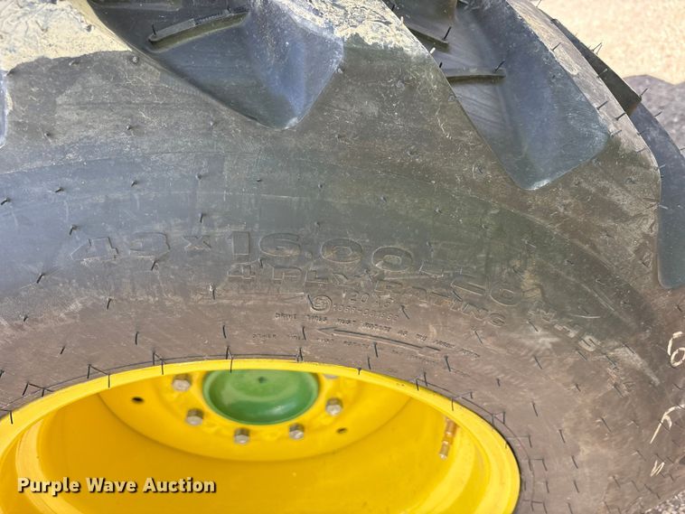 image for item YA3027 2022 John Deere 3033R MFWD tractor