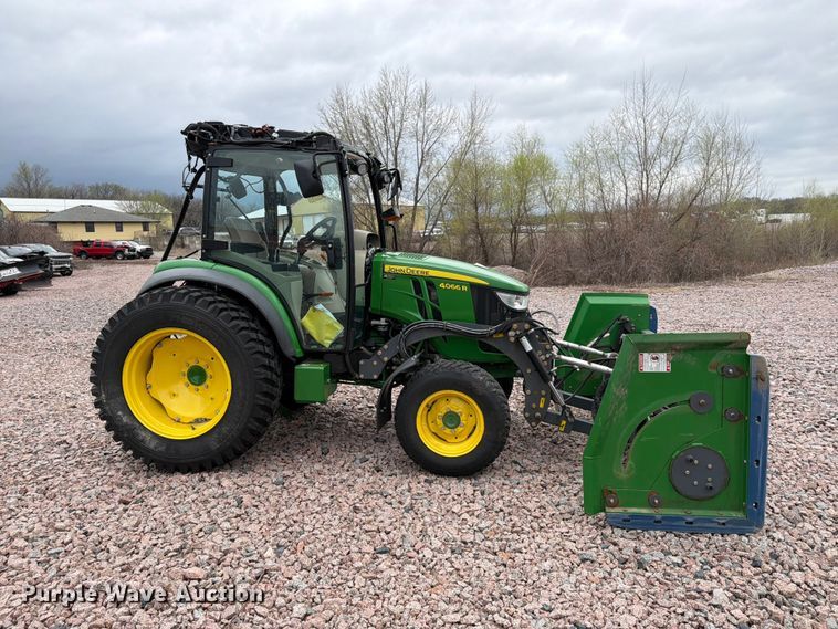 image for item YA3167 2022 John Deere 4066R MFWD tractor