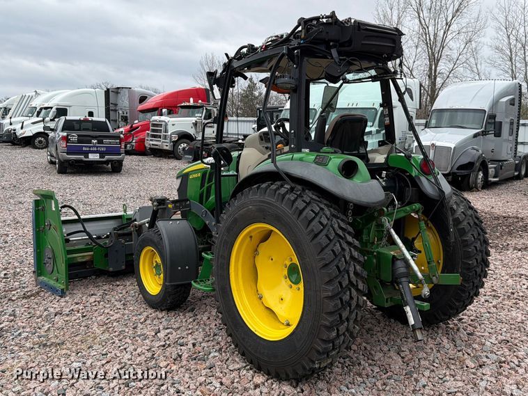 image for item YA3167 2022 John Deere 4066R MFWD tractor