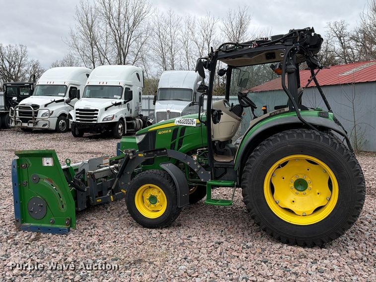 image for item YA3167 2022 John Deere 4066R MFWD tractor