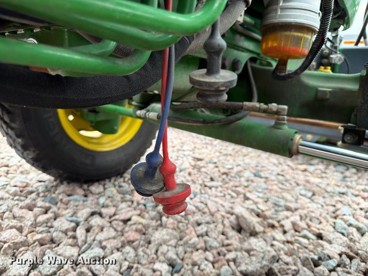 image for item YA3167 2022 John Deere 4066R MFWD tractor