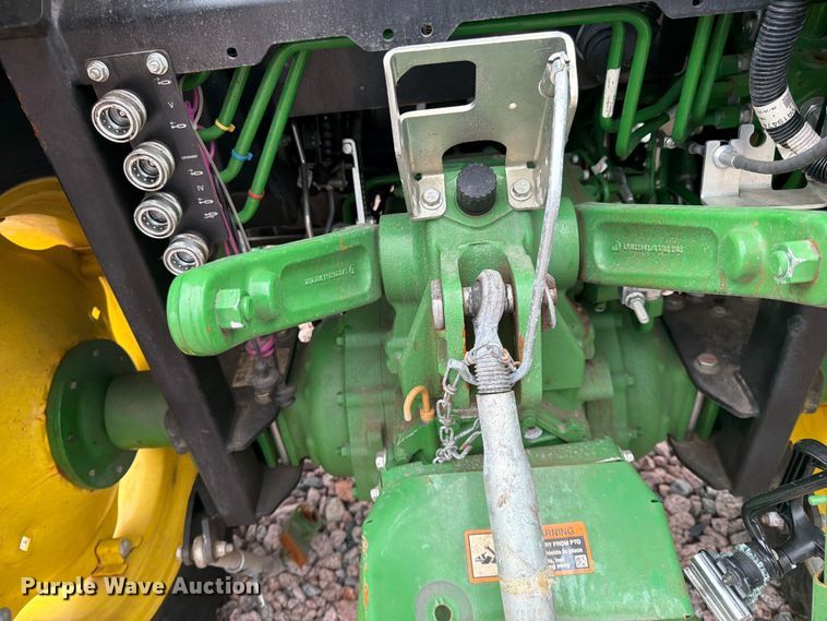 image for item YA3167 2022 John Deere 4066R MFWD tractor