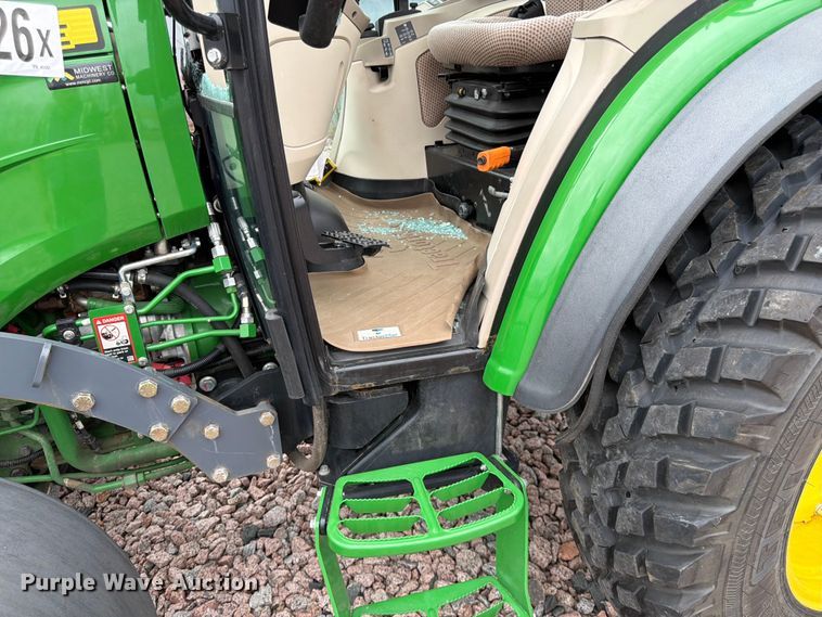image for item YA3167 2022 John Deere 4066R MFWD tractor
