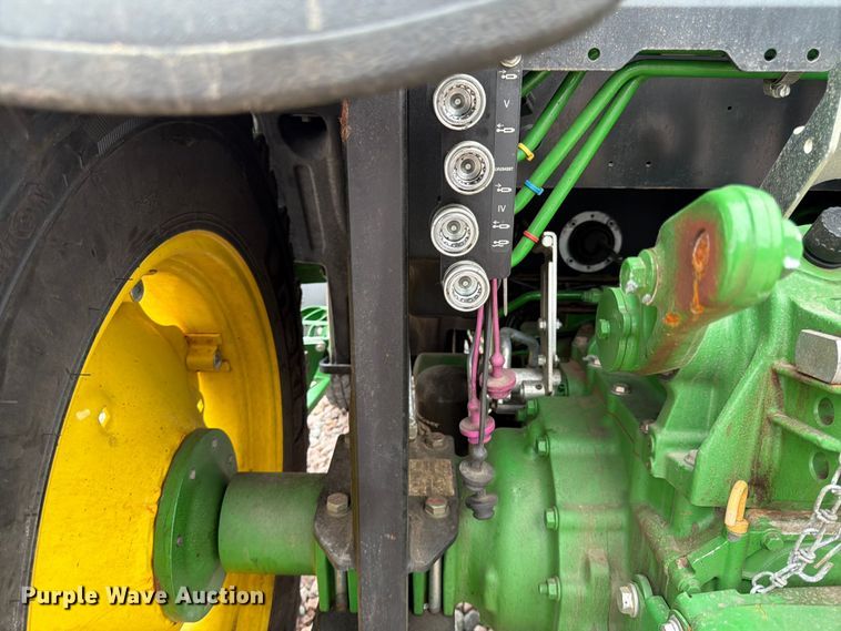 image for item YA3167 2022 John Deere 4066R MFWD tractor