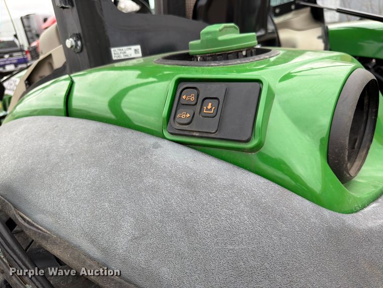 image for item YA3167 2022 John Deere 4066R MFWD tractor