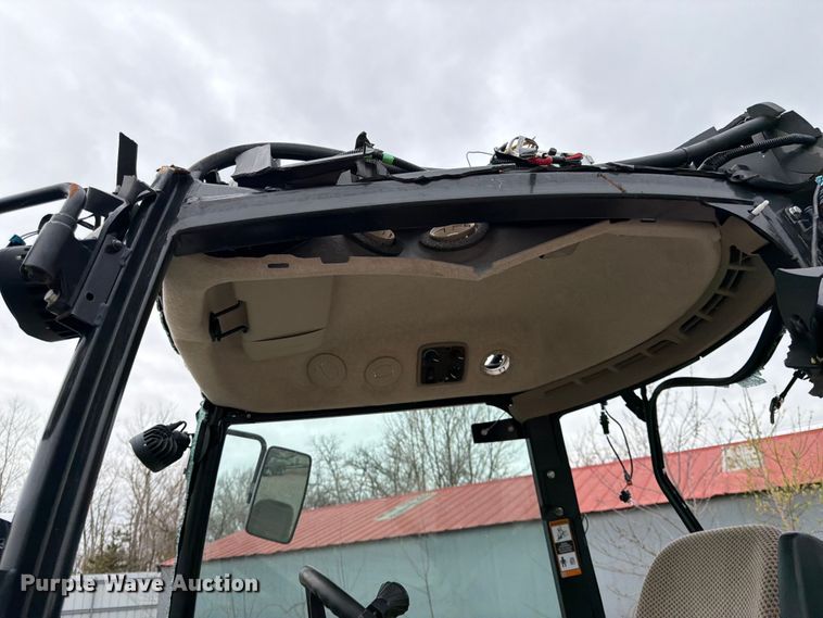 image for item YA3167 2022 John Deere 4066R MFWD tractor