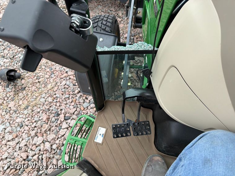 image for item YA3167 2022 John Deere 4066R MFWD tractor