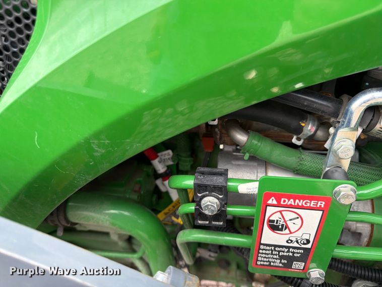 image for item YA3167 2022 John Deere 4066R MFWD tractor